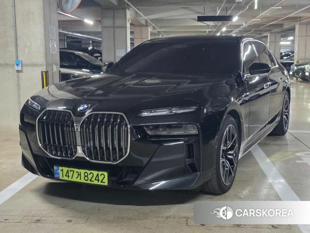 BMW 7 Series (G70) 2025 Черный из Кореи