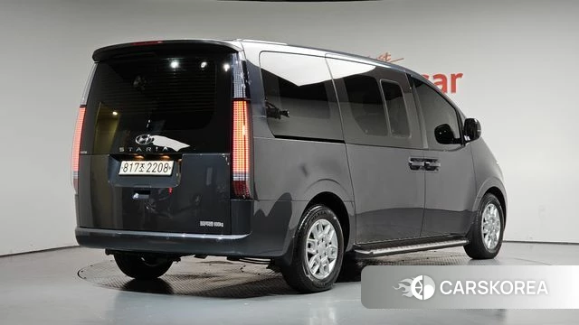 Hyundai Staria 2021 Серый из Кореи