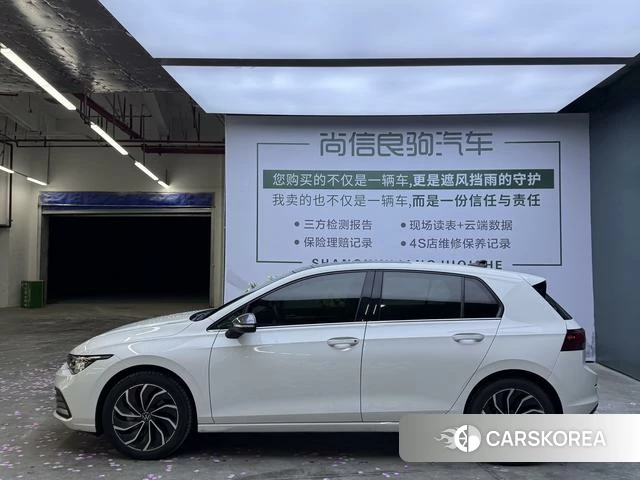 Volkswagen Golf 2021 Белый из Китая