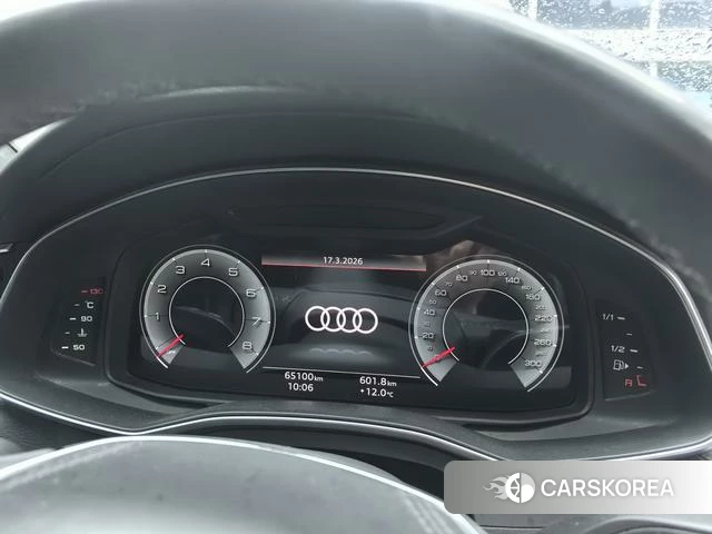 Audi A6L 2023 Черный из Китая