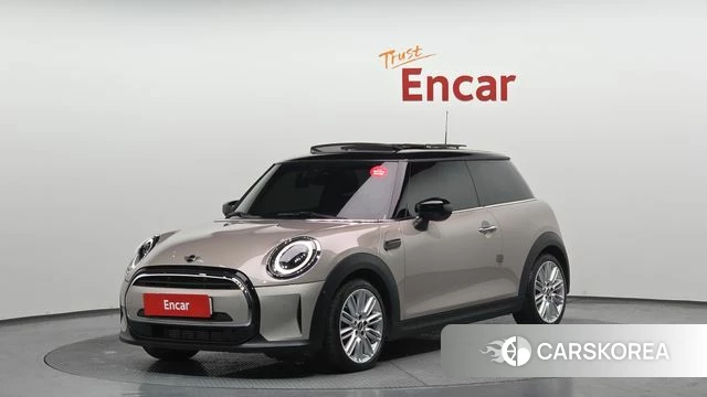 Mini Cooper 2022 Серебристо-серый из Кореи