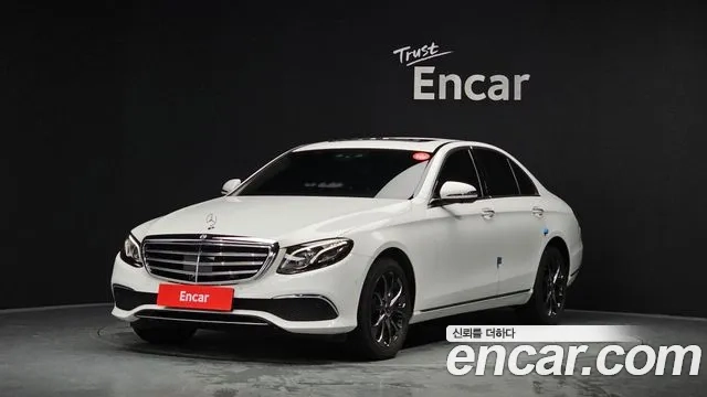 Mercedes-Benz E-Class W213 2018 Белый из Кореи