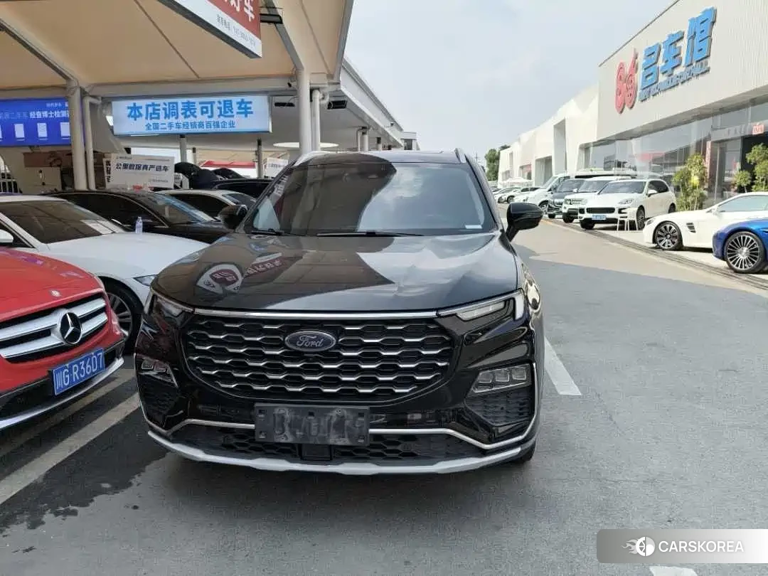 Ford Lingyu 2022 Черный из Китая