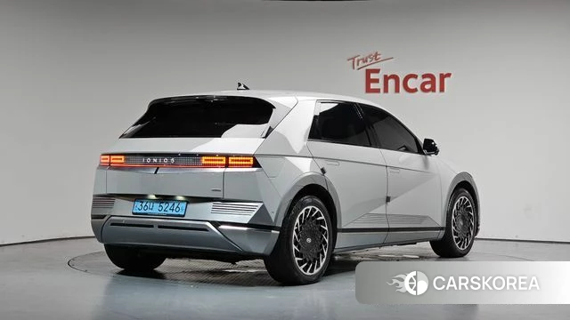 Hyundai Ionic 5 2022 Серебристо-серый из Кореи