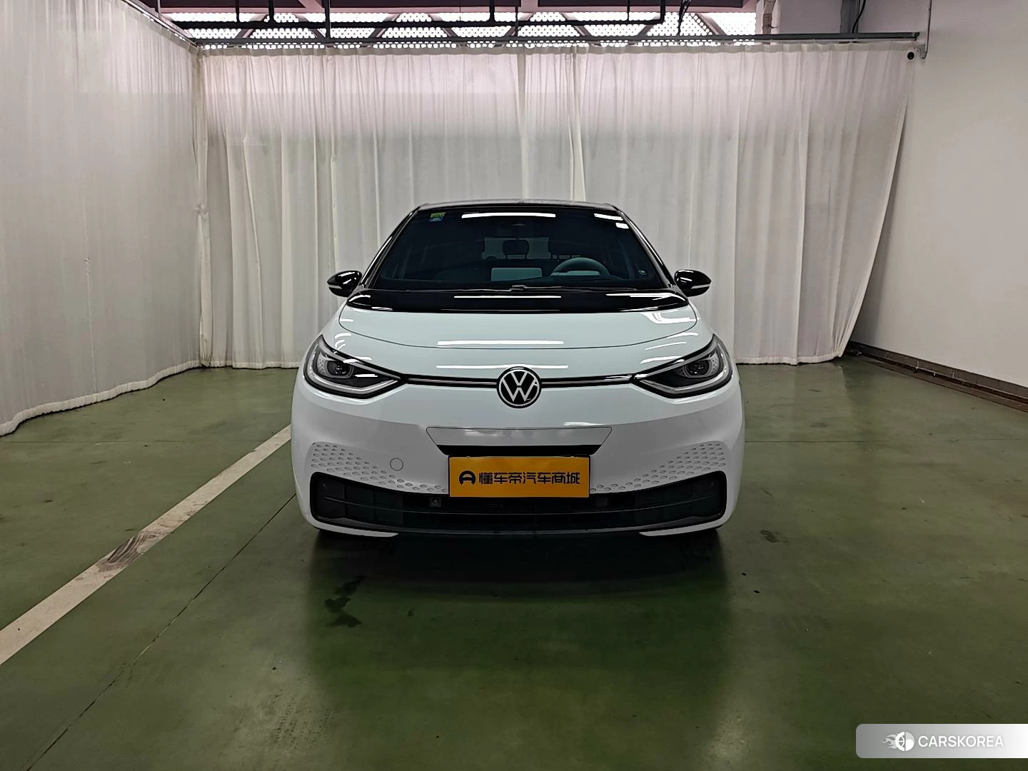 Volkswagen ID.3 2021 Белый из Китая