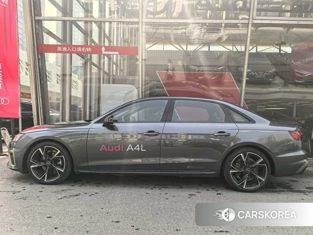 Audi A4L 2024 Темно-серый из Китая