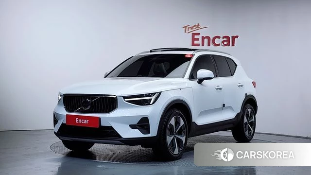 Volvo XC40 2024 Белый из Кореи