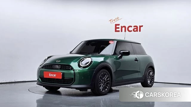 Mini Cooper C 4th generation 2025 Зеленый из Кореи