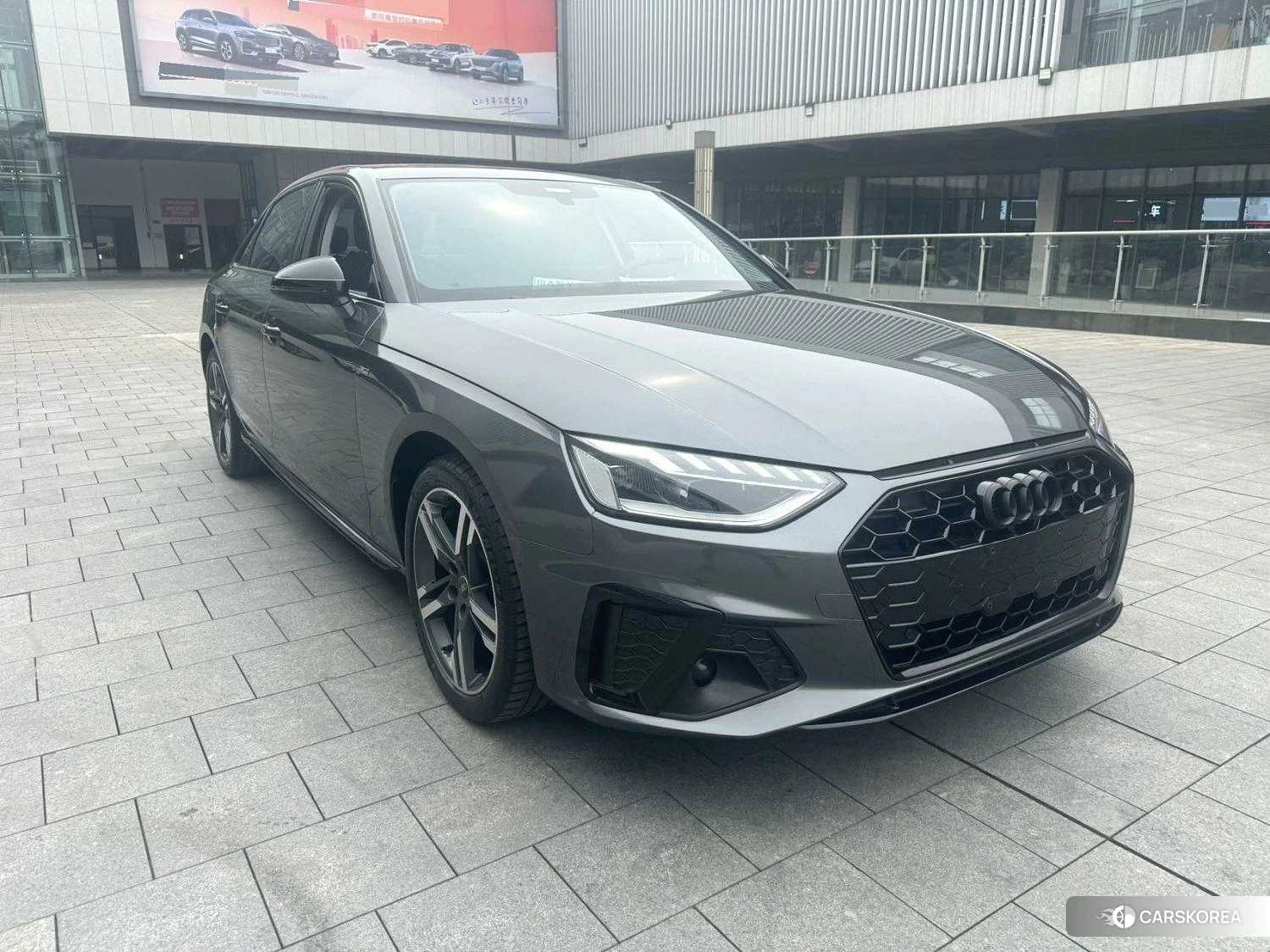 Audi A4L 2021 Темно-серый из Китая
