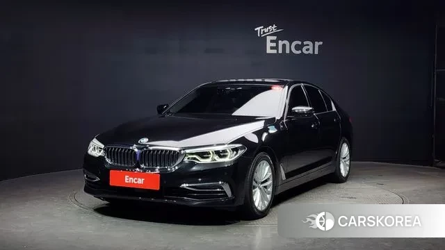 BMW 5 Series (G30) 2019 Черный из Кореи