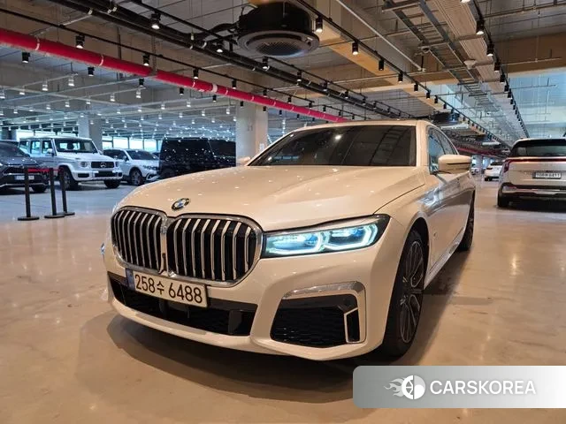 BMW 7 Series (G11) 2022 Белый из Кореи