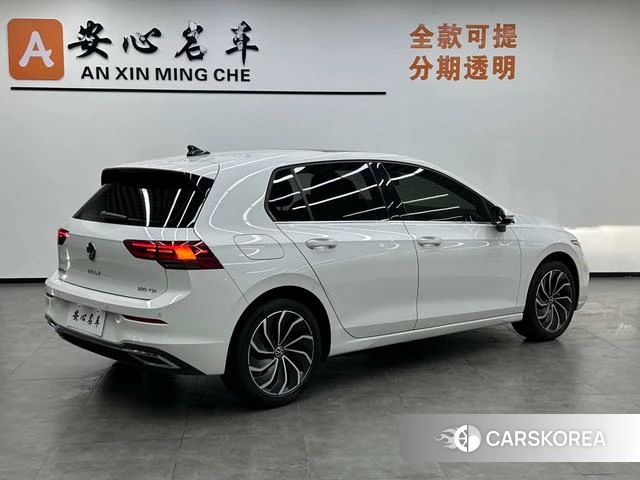 Volkswagen Golf 2021 Белый из Китая