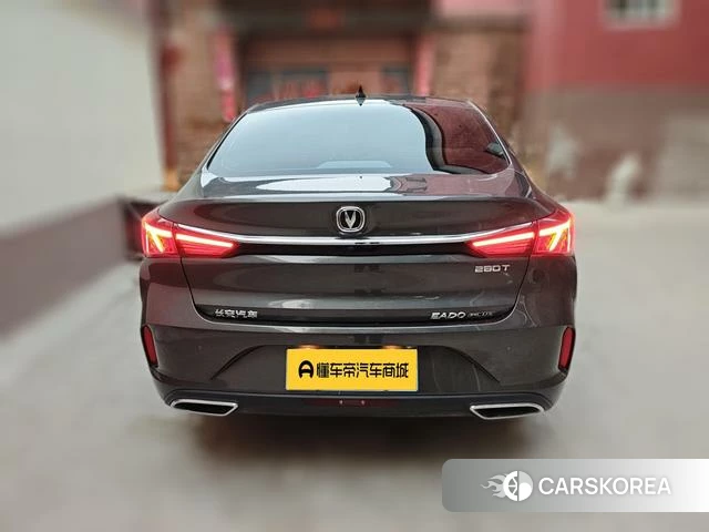 Chang'an Yidong 2021 Темно-серый из Китая