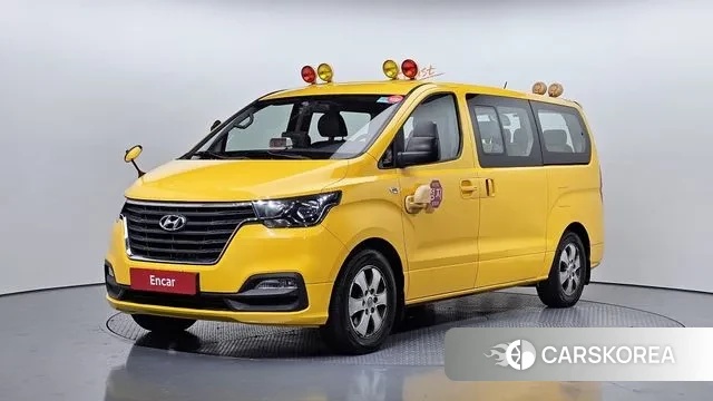 Hyundai The New Grand Starex 2018 Желтый из Кореи