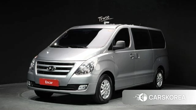 Hyundai Grand Starex 2018 Серебряный из Кореи