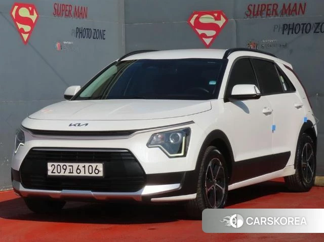 Kia Di Ol Nu Niro 2022 Белый из Кореи