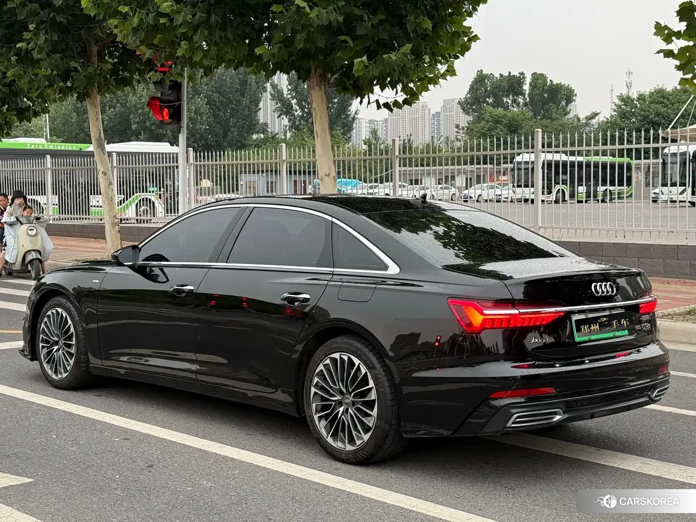 Audi A6L New Energy 2022 Черный из Китая