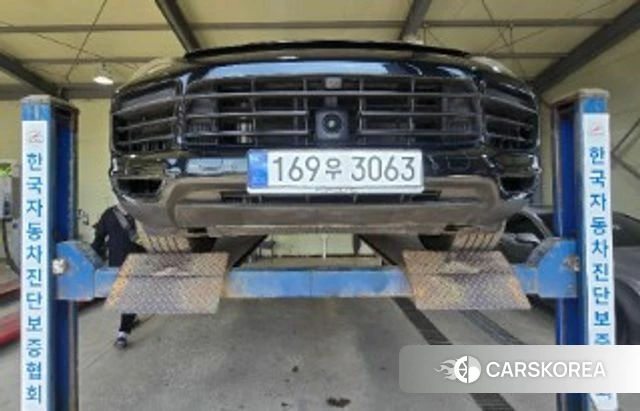Porsche Cayenne (PO536) 2023 Черный из Кореи