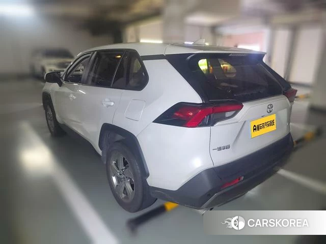 Toyota RAV4 Rongfang 2022 Белый из Китая
