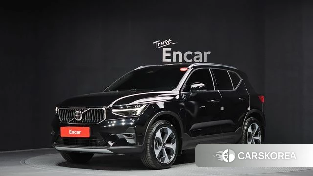 Volvo XC40 2024 Черный из Кореи