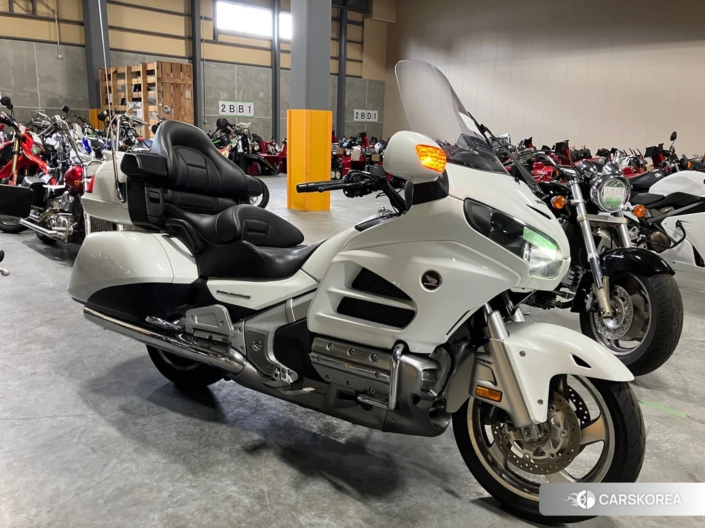 Проданный Honda GL1800 2013 из Японии