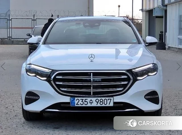 Mercedes-Benz E-Class W214 2025 Белый из Кореи