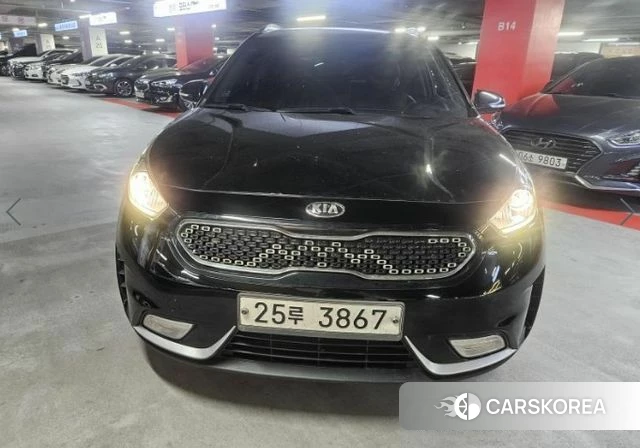Kia Niro 2018 Черный из Кореи