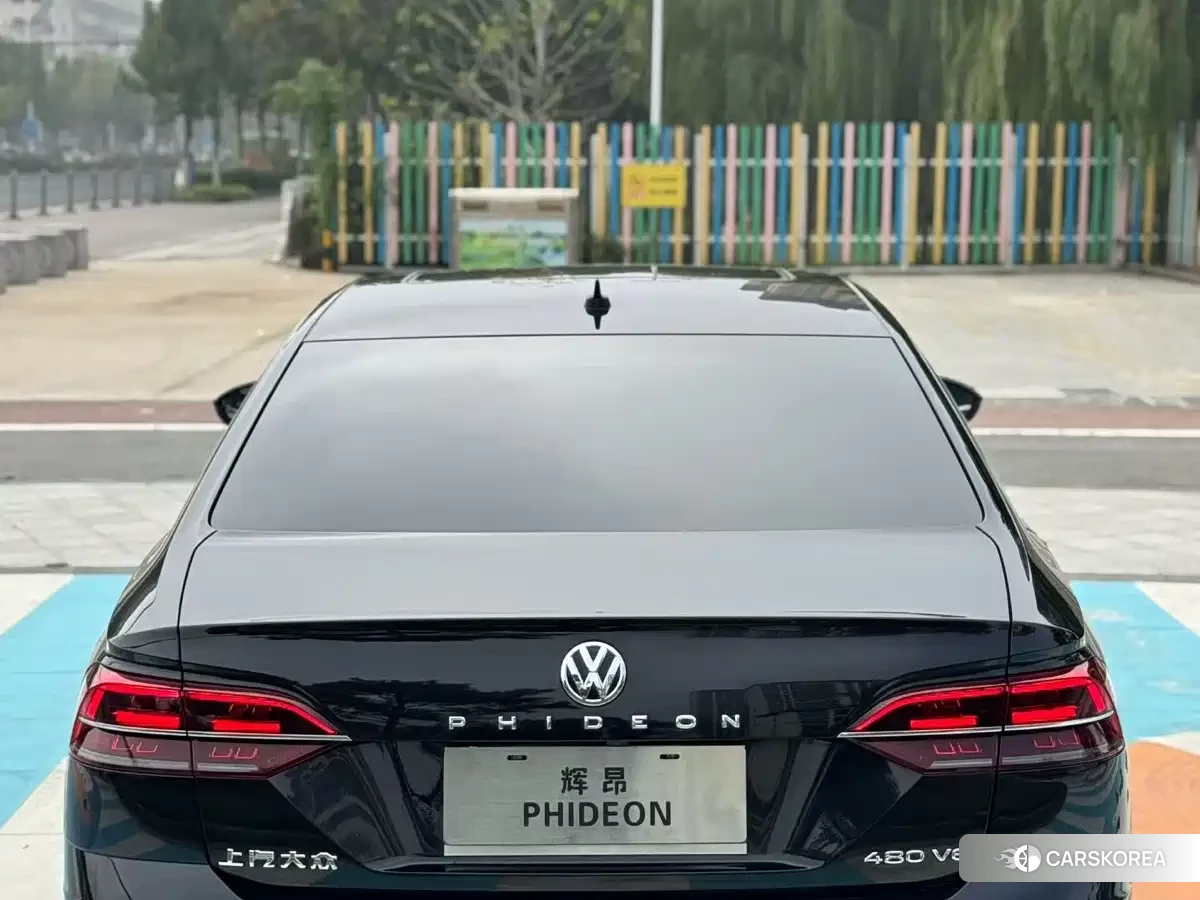 Volkswagen Phideon 2019 Черный из Китая