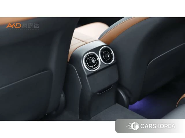 Mercedes-Benz Class C 2022 Белый из Китая