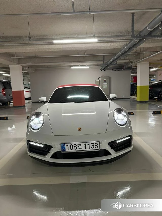 Porsche 911(992) 2024 Белый из Кореи