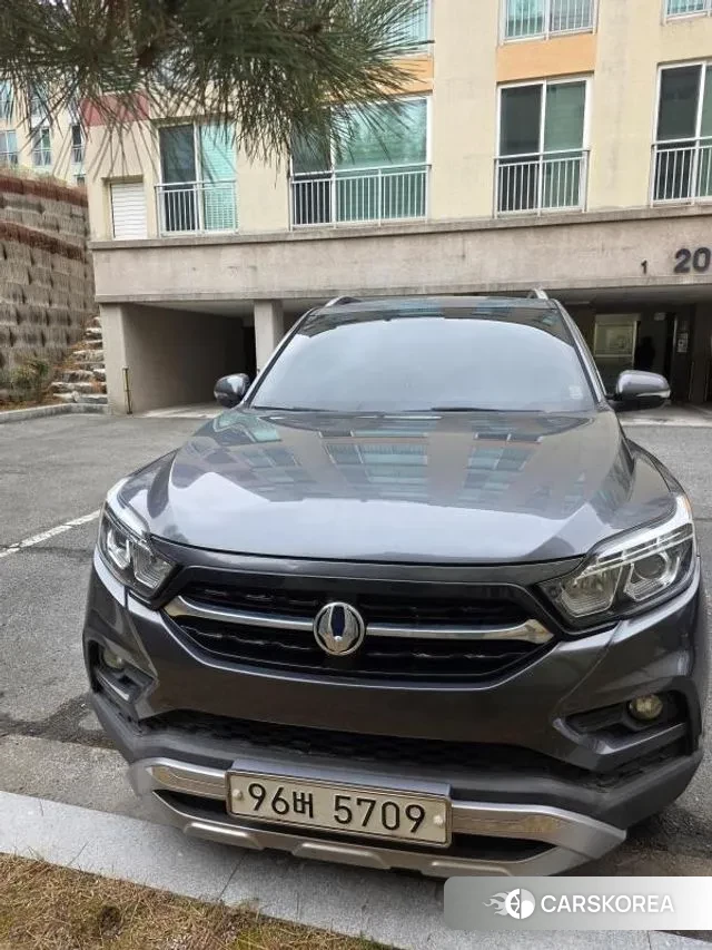 Ssangyong Rexton Sports 2019 Серый из Кореи