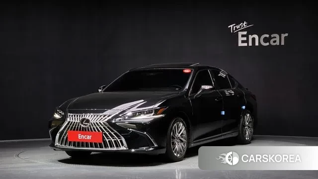 Lexus ES300h 7th generation 2025 Черный из Кореи