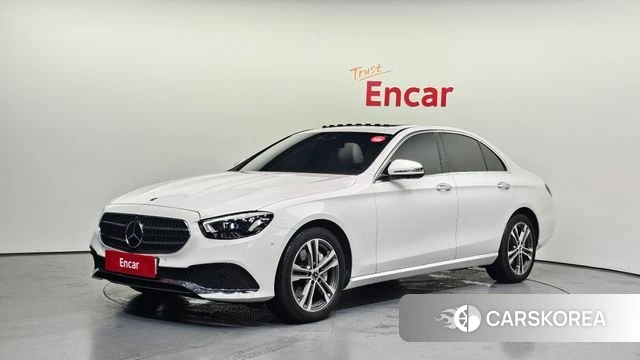 Mercedes-Benz E-Class W213 2022 Белый из Кореи
