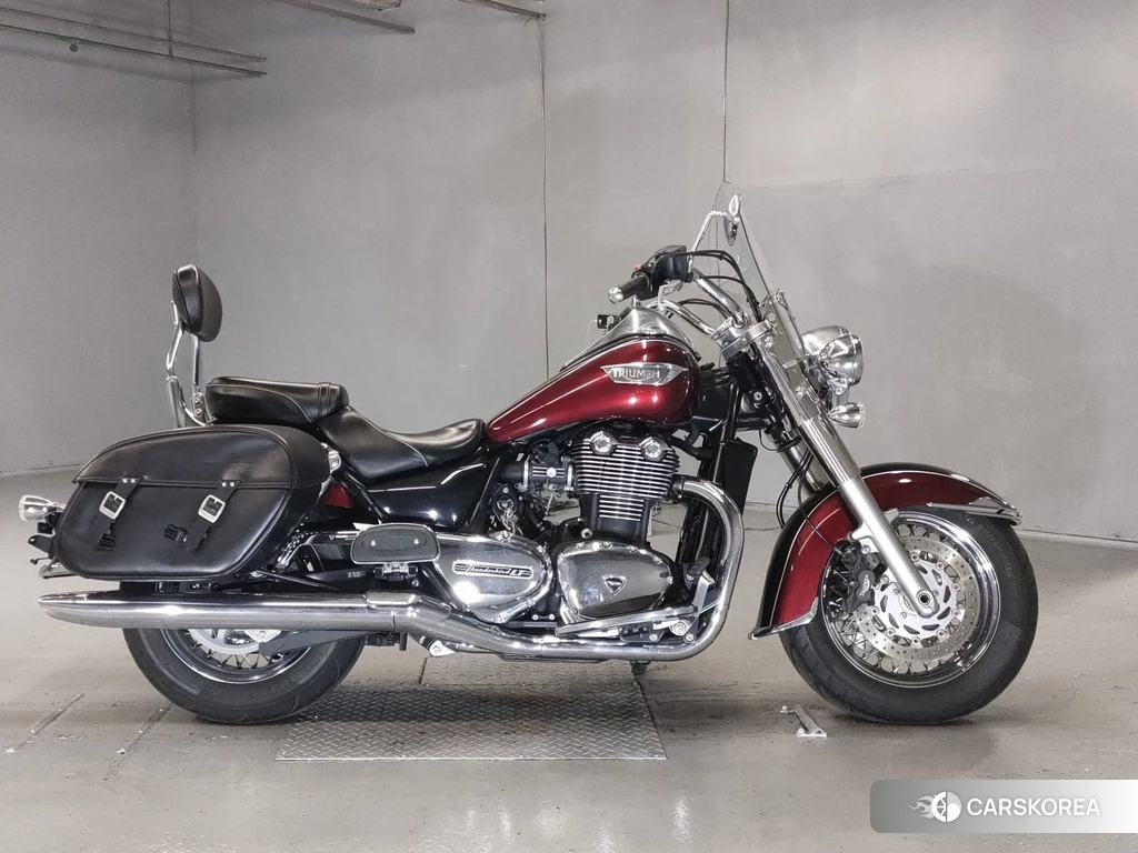 Проданный Triumph THUNDERBIRD 2014 из Японии, фото 2