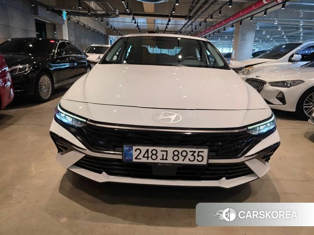 Hyundai The New Avante (CN7) 2023 Белый из Кореи