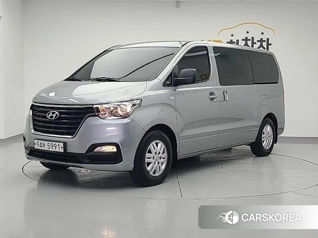Hyundai The New Grand Starex 2020 Серебристо-серый из Кореи