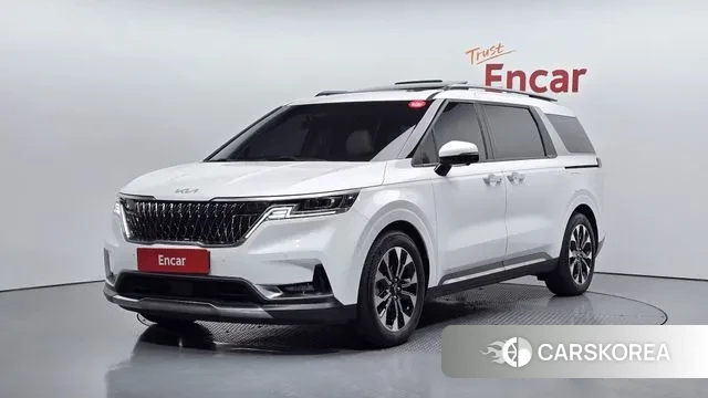 Kia Carnival 4th generation 2023 Белый из Кореи