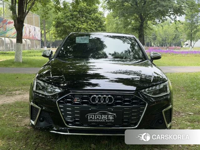 Audi S4 2021 Черный из Китая