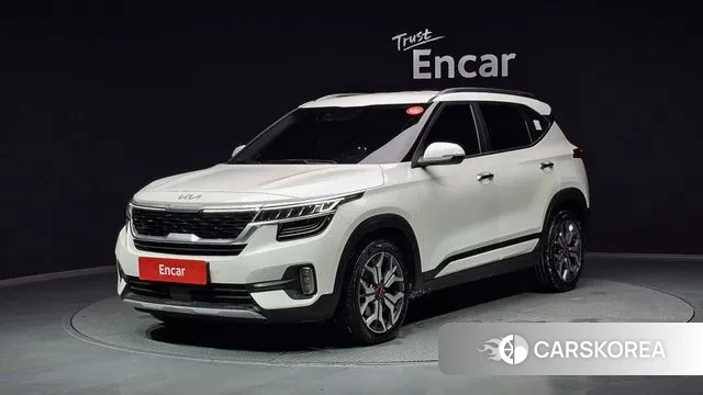 Kia Seltos 2022 Белый из Кореи