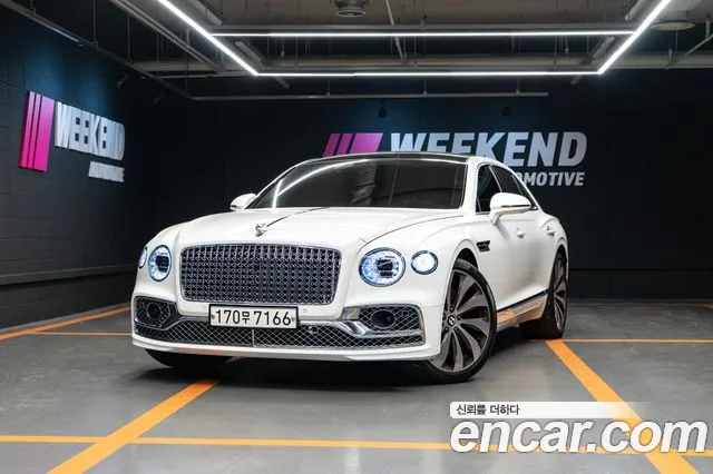 Bentley Flying Spur 3rd Generation 2022 Белый из Кореи