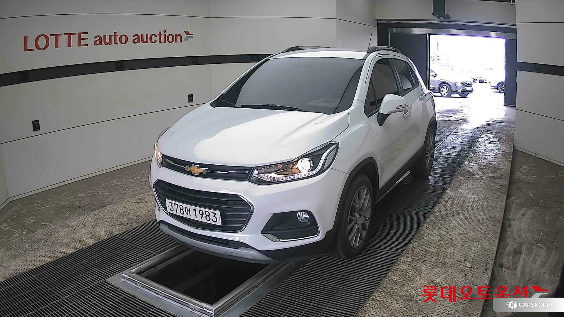 Korea G M Trax 1.4 2021 Snow White Pearl (optional) из Кореи