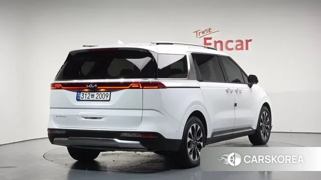 Kia Carnival 4th generation 2023 Белый из Кореи