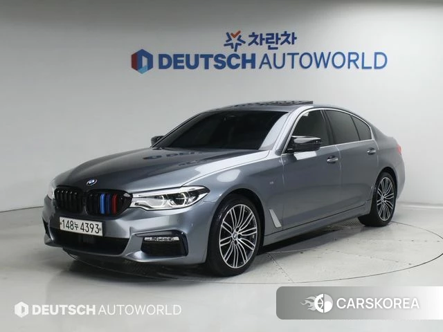 BMW 5 Series (G30) 2018 Серебристо-серый из Кореи