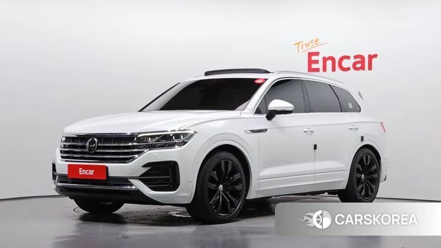 Volkswagen Touareg 3rd generation 2023 Белый из Кореи