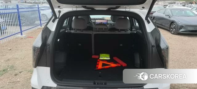 Geely Automobile Boyue L 2026 Белый из Китая