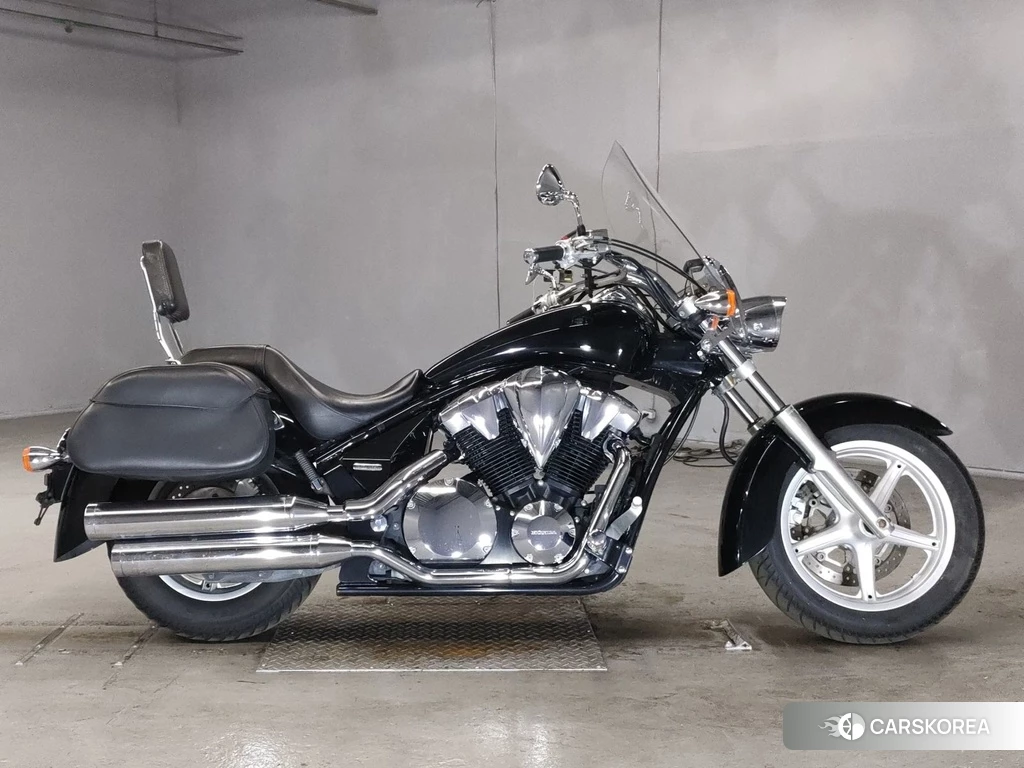 Проданный Honda VT1300CR 2012 из Японии, фото 2