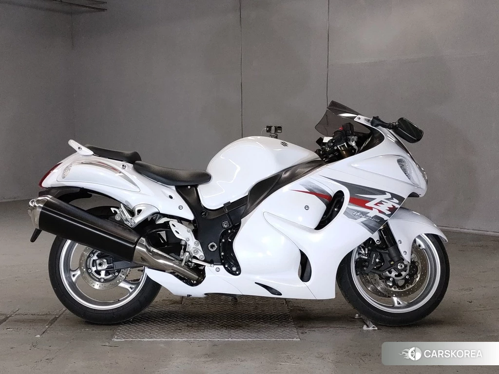 Проданный Suzuki GSX1300R HAYABUSA 2013 из Японии