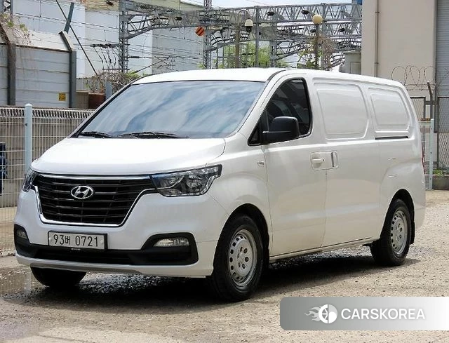 Hyundai The New Grand Starex 2018 Белый из Кореи