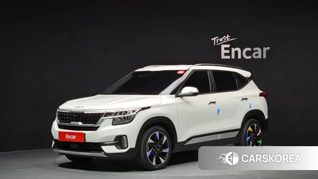 Kia Seltos 2022 Белый из Кореи