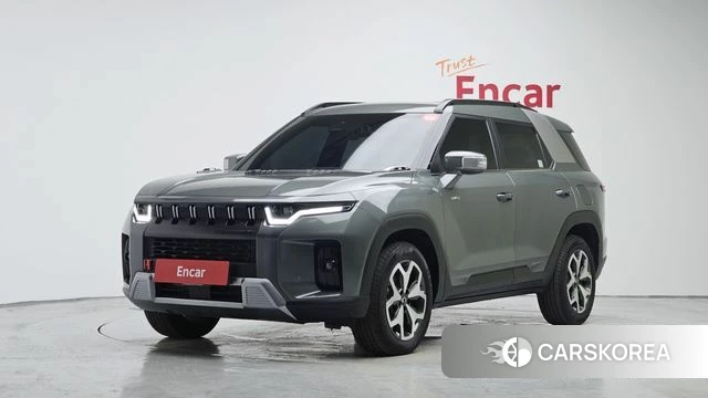 Ssangyong Torres 2023 Темно-зеленый из Кореи